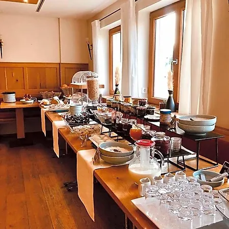 Hotel & Loewen 4*
